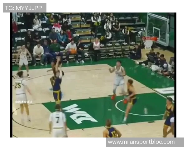 佩贾儿子在NCAA赛场展现高效表现16投11中斩获26分5篮板并送出5次失误