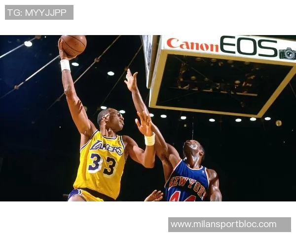 名宿帕里什评选中锋七强贾巴尔荣登榜首奥尼尔第六约基奇垫底 名宿帕里什评选中锋七强贾巴尔荣登榜首奥尼尔第六约基奇垫底