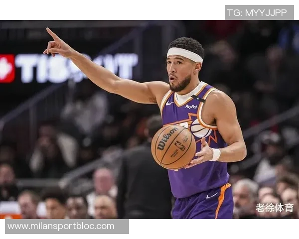 太阳队无传统控卫依然运转流畅布克状态回归巅峰表现